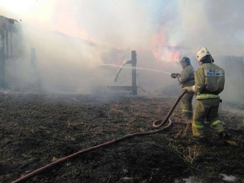 Мужчина погиб на пожаре в Зиминском районе