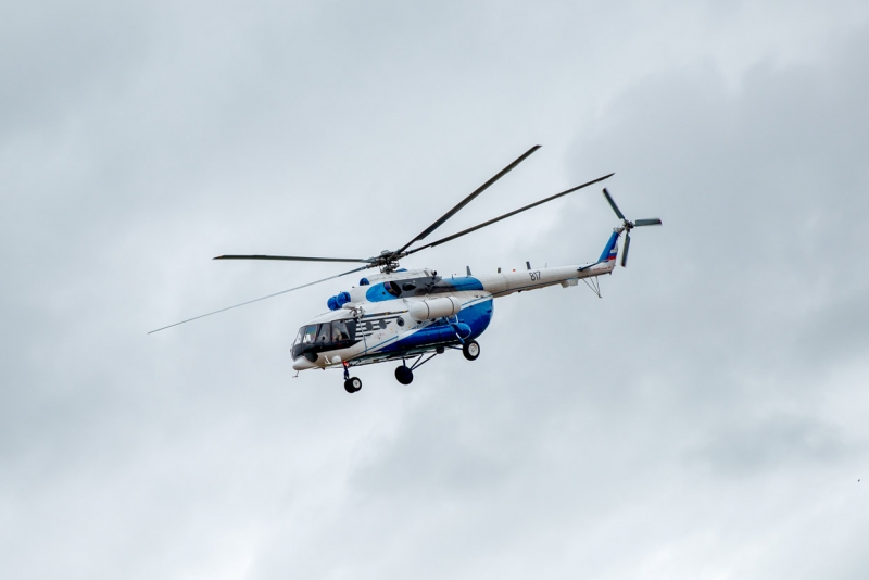Вертолет Ми-8 совершил аварийную посадку в Черемховском районе Иркутской области