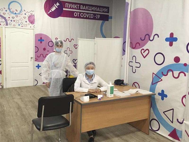 Пункты вакцинации в иркутских ТЦ будут работать в обычном режиме в нерабочие дни
