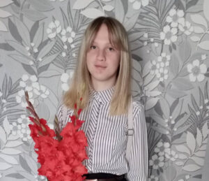 14-летнюю школьницу 10 дней не могут найти в Заларинском районе