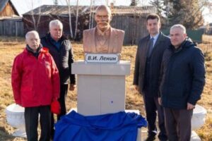 Памятник Ленину открыли в селе Новожилкино Усольского района