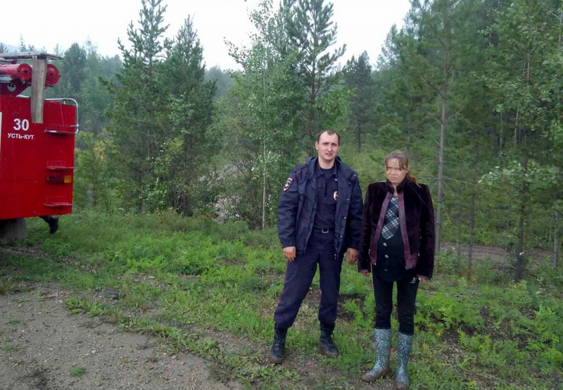 Участковый нашел заблудившуюся беременную женщину в Усть-Кутском лесу в Приангарье