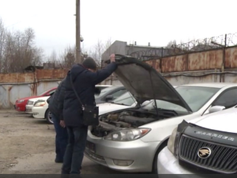 Полицейские Приангарья вернули новосибирцу угнанный 15 лет назад автомобиль
