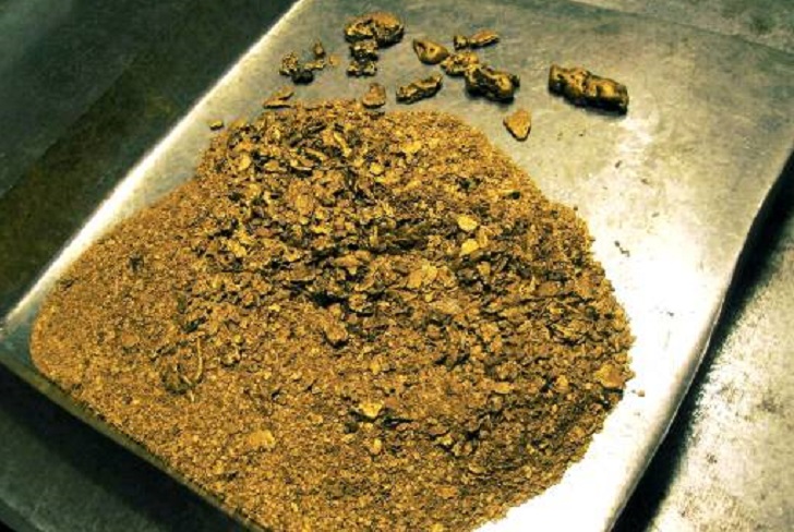 Суд вынес приговор четырем жителям Бодабинского района за попытку хищения трех килограммов природного золота
