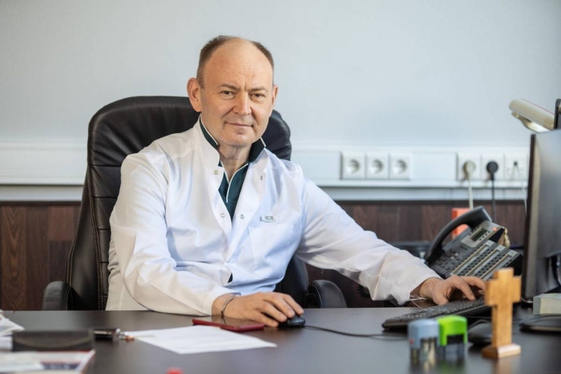 Хирург из Иркутска Юрий Козлов вошел в состав партийной Комиссии по здравоохранению