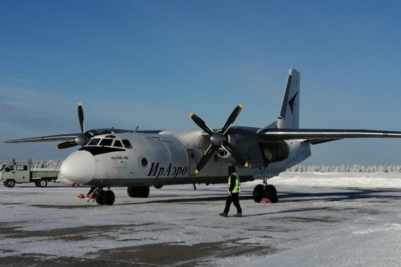 Первый регулярный рейс самолета АН-24 прибыл в Усть-Илимск