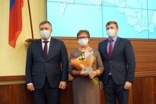 Губернатор Игорь Кобзев вручил награды работникам агропромышленного комплекса Иркутской области