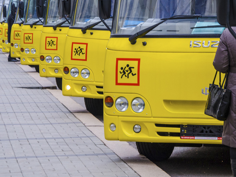 Три новых школьных автобуса поступили в Иркутск