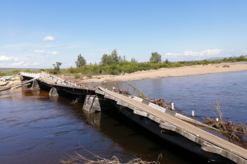 Разрушенный паводком мост через реку Кута отремонтируют за 422,3 млн рублей  в Усть-Куте
