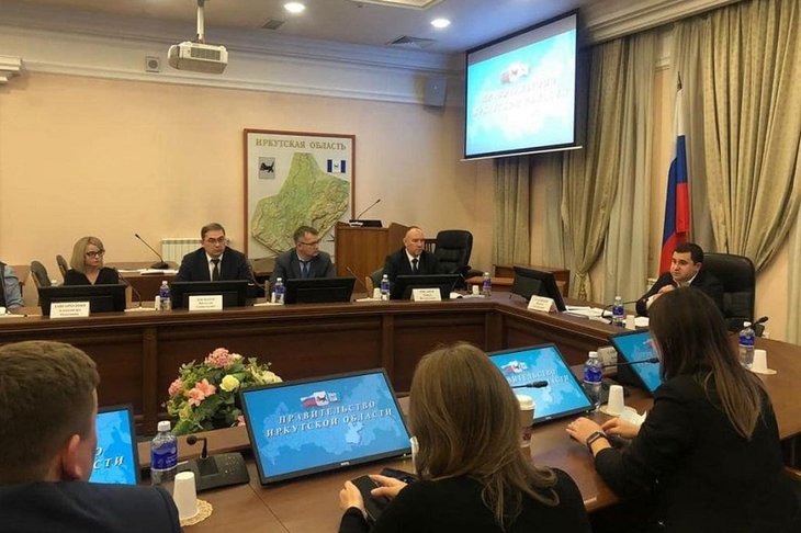 В Иркутске замминистра строительства РФ обсудил возможность оптимизации границ приаэродромной зоны