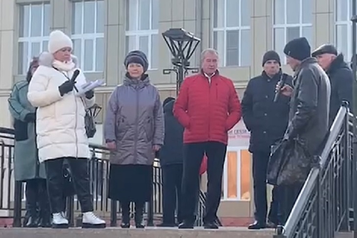 В Иркутске прошла акция протеста против введения  QR-кодов в общественных местах и транспорте