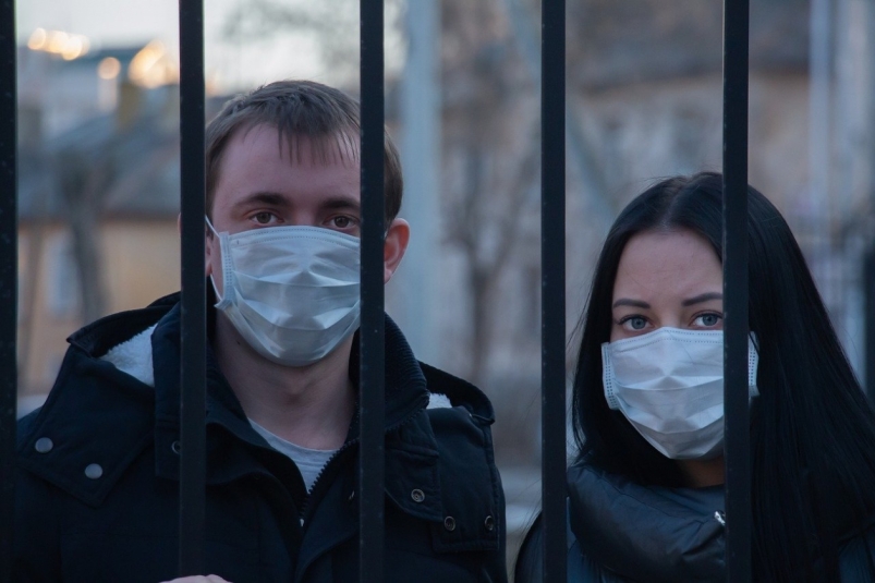 Оперштаб объявит о новых ограничениях в России из-за штамма "омикрон"