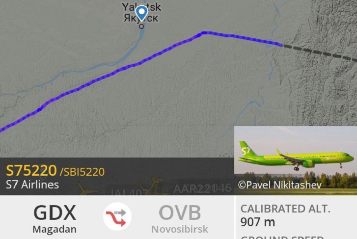 В Иркутске внеплановую посадку совершил самолет, летевший из Магадана в Новосибирск