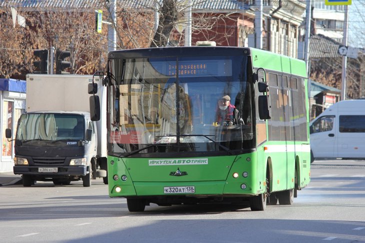 Власти увеличили количество автобусов по маршрутам в Ленинский округ