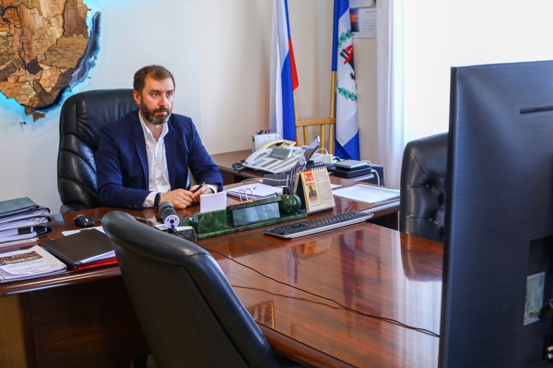 Александр Ведерников: Растет роль регионов в партийной работе