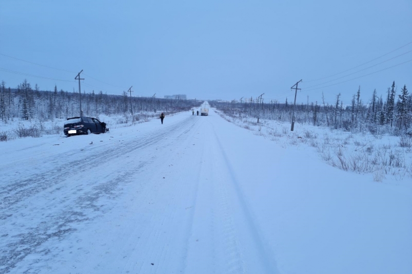 Иркутянин чуть не замерз на безлюдной дороге из-за поломавшегося автомобиля