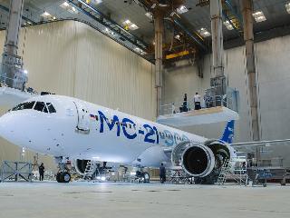 Денис Мантуров: Рассчитываем на окончание сертификации самолета МС-21 до конца 2021 года