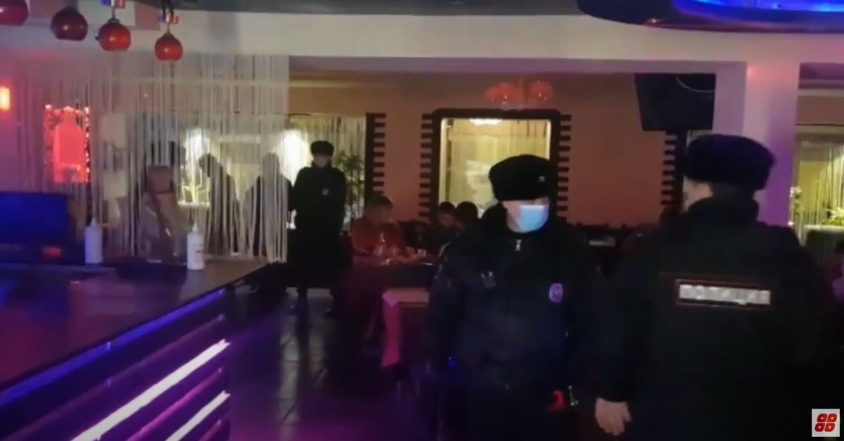 В кафе Вихоревки Братского района полицейские выявили нарушение ограничительных мер