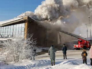 В МЧС назвали причину пожара в ресторане «Два барашка» в Братске