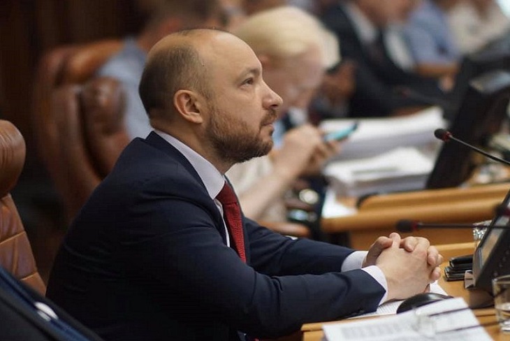 Депутат ГД от Иркутской области предложил обложить богатых людей налогом в 50%