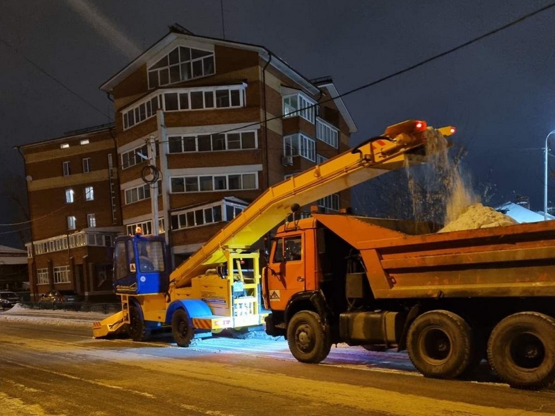8,5 тысячи тонн снега вывезли с улиц Иркутска в новогодние праздники