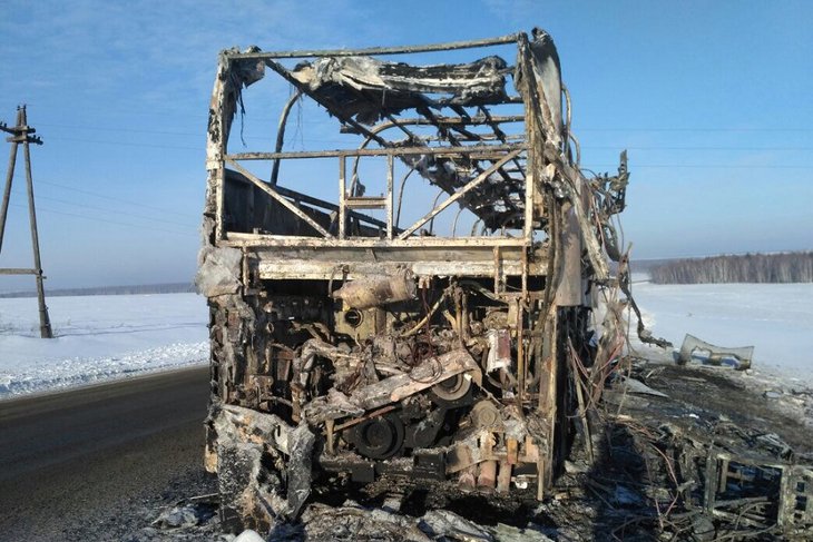 В Приангарье после инцидента со сгоревшим на трассе автобусом проверят пассажирский транспорт