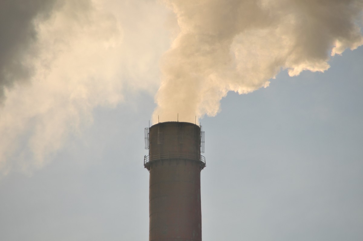 Росприроднадзор зафиксировал увеличение выбросов загрязняющих веществ в атмосферу Братска в 2020 году