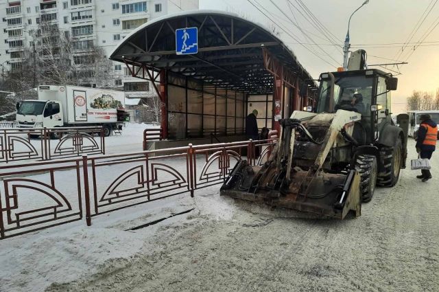 После снегопада спецтехника работает на улицах Иркутска в усиленном режиме