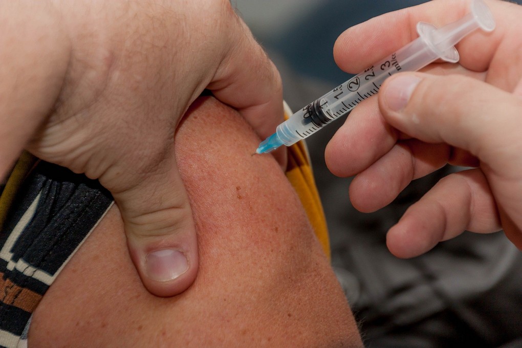 Повторно прививку от коронавируса в Тайшетском районе поставили уже почти 6,5 тысячи человек