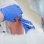 Вакцина от COVID-19 для подростков поступит в оборот в России на следующей неделе