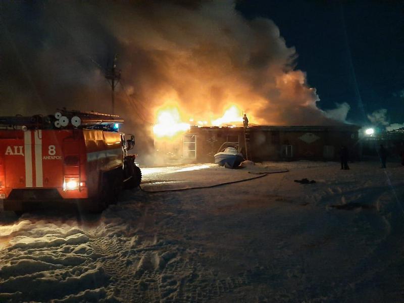 Цех по производству мебели горел в Ангарске 17 января