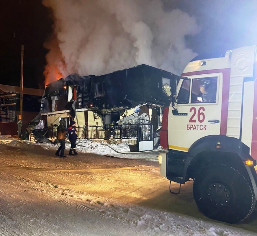 Трое человек погибли на пожарах в Иркутской области за прошедшие выходные дни