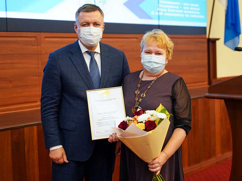 Игорь Кобзев поздравил работников соцзащиты Приангарья с 30-летием отрасли