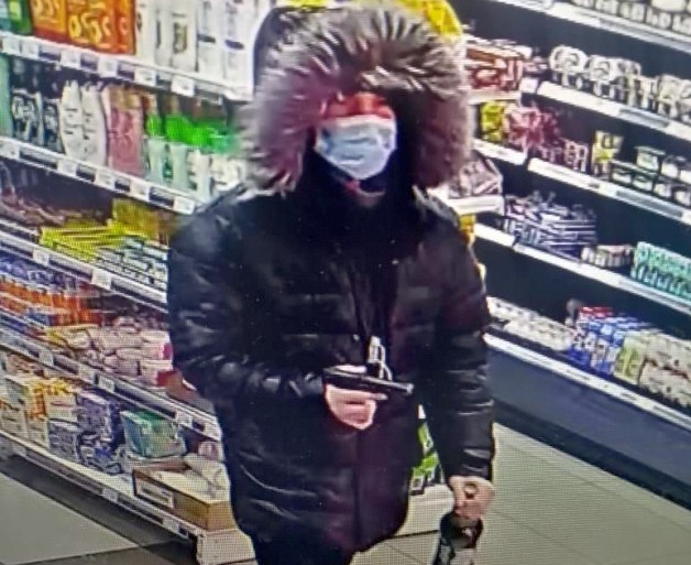 Пьяный житель Иркутска устроил стрельбу в магазине