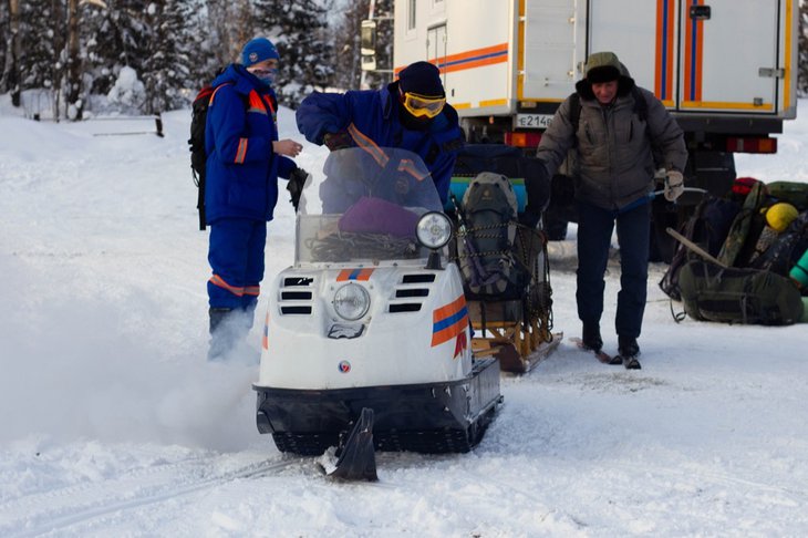Спасатели помогли 17-летнему парню без сознания на Иркутском водохранилище