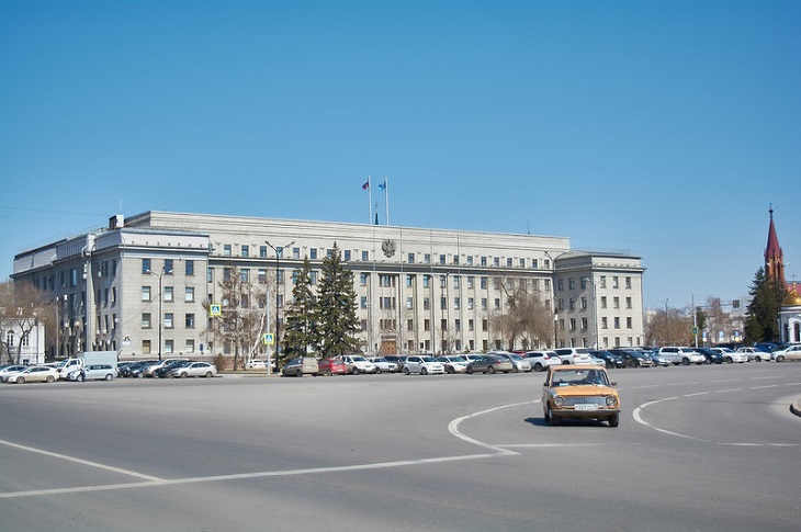 Власти Иркутской области рекомендовали работодателям перевести 50% персонала на удаленку