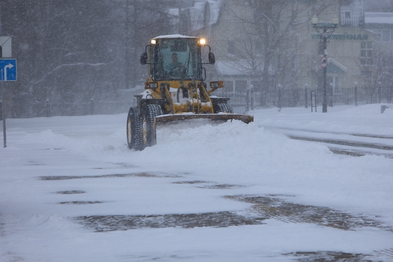 Администрация Иркутска будет штрафовать подрядчиков за некачественную уборку снега