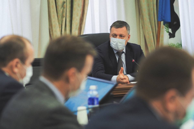 Кобзев обсудил с депутатами ЕР возможный список кандидатур в Региональный политсовет