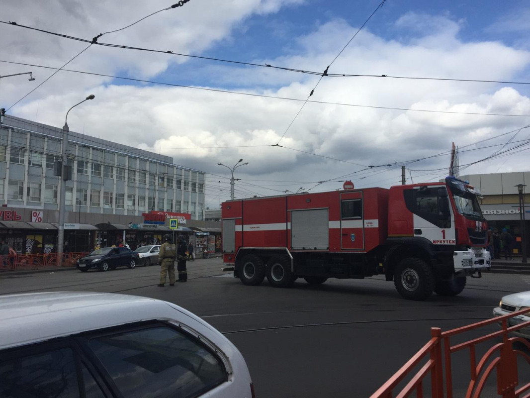 Несколько торговых центров в Иркутске и Ангарске эвакуировали из-за сообщений о минировании