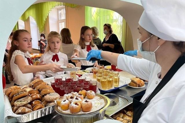 10 лучших школьных столовых выбрали в Иркутской области