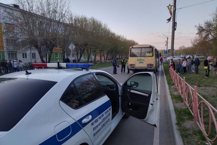 В Усолье-Сибирском водитель автобуса насмерть сбил 7-летнего мальчика на самокате
