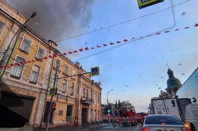 Губернатор Игорь Кобзев с места пожара в центре Иркутска: «Считаем ущерб»