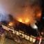 Пожарные продолжают ликвидировать возгорание на площади тысяча квадратных метров в центре Иркутска