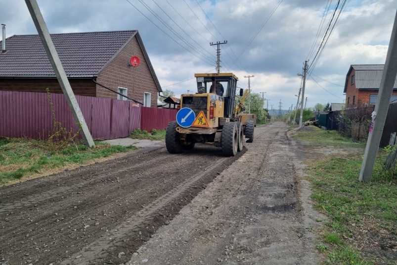 Ремонт дорог в округах №5 и 8 проводится по инициативе двоих депутатов Думы Иркутска