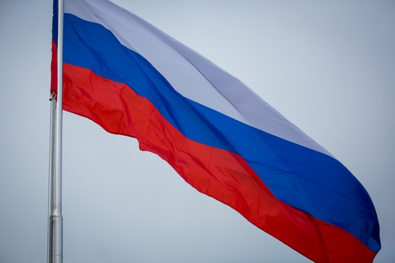 Государственный флаг России может измениться