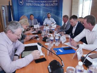 Депутаты ЗакСобрания рекомендовали минздраву региона усовершенствовать дорожную карту по развитию сети гемодиализных центров﻿