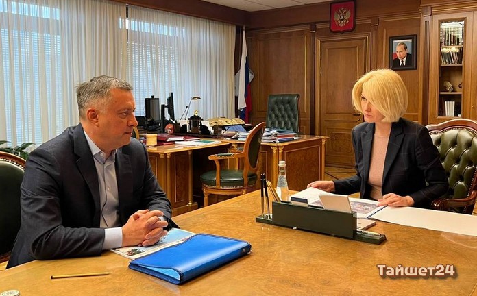 Кобзев обсудил с вице-премьером России школьный вопрос села Половино-Черемхово