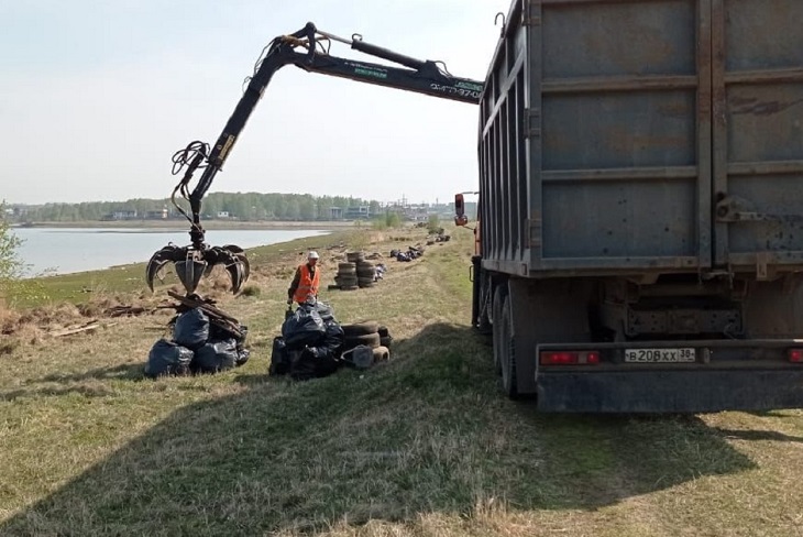 С Чертугеевского полуострова вывезли 80 тонн отходов, оставшихся от демонтажа «Чайки»