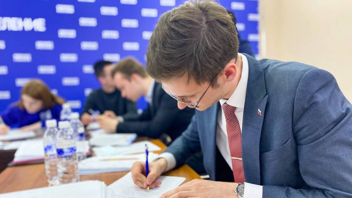 Более тысячи молодых людей зарегистрировались для участия в праймериз «Единой России» в Иркутской области
