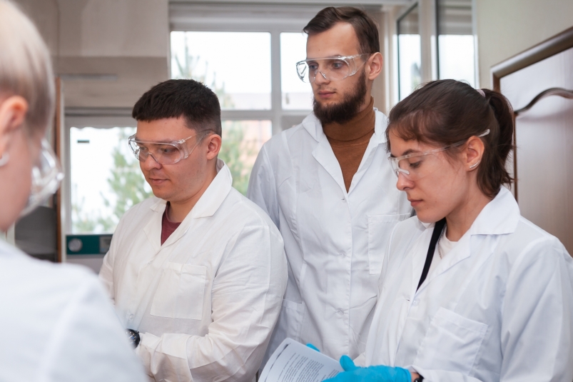 Новую химическую лабораторию открыли в ИРНИТУ при поддержке ИНК